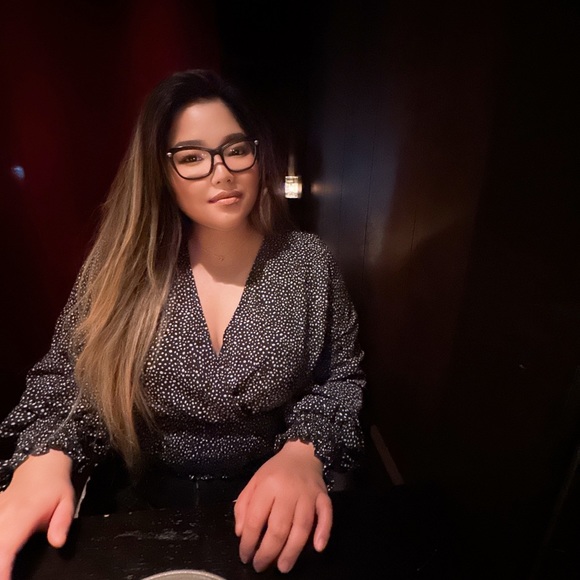 Meet your Posher, Chezka - Picture 3 of 5